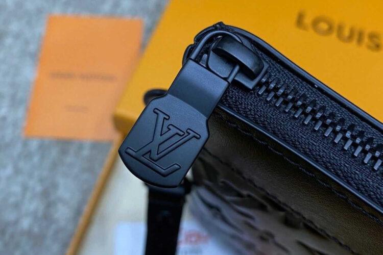 túi LV Pochette To-Go M81570 Monogram Shadow đen