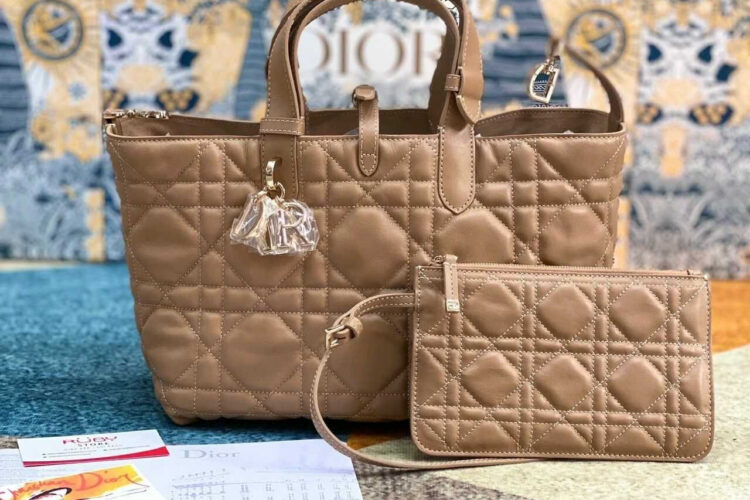 túi Medium Dior Toujour Bag Tan Brown Calfskin nâu