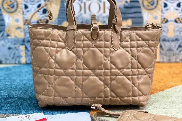 túi Medium Dior Toujour Bag Tan Brown Calfskin nâu