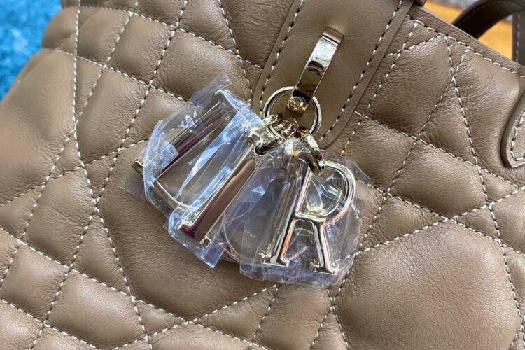túi Medium Dior Toujour Bag Tan Brown Calfskin nâu