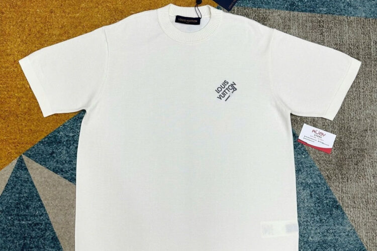 Áo Thun LV Signature Short-Sleeved T-Shirt Milky White Trắng