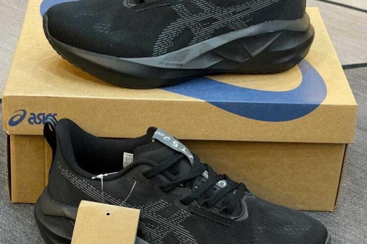 Giày Asics Novablast 5 Black Carrier Grey Đen Xám