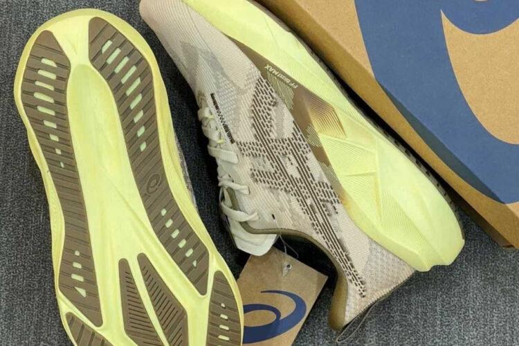 Giày Asics Novablast 5 Mineral Beige Taupe Grey Xám Be