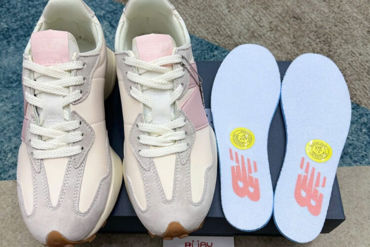 Giày New Balance 327 Moonbeam With December Sky Xám Hồng
