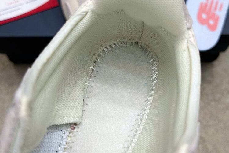 Giày New Balance 327 Moonbeam With December Sky Xám Hồng