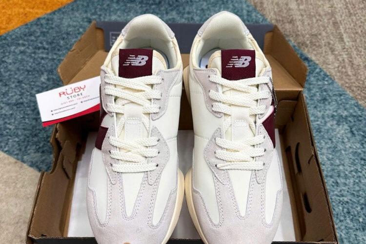 Giày New Balance 327 Moonbeam with Classic Burgundy Xám đỏ