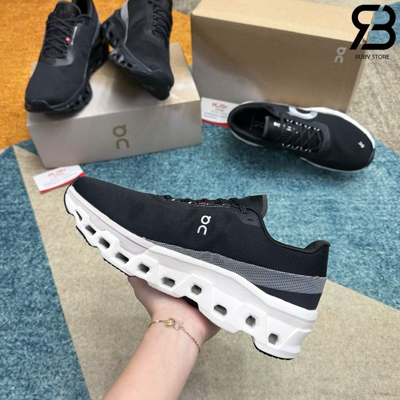 Giày On Running Cloudmonster 2 Black White đen trắng