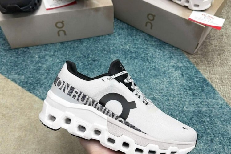 Giày On Running Cloudmonster 2 White Black Trắng đen