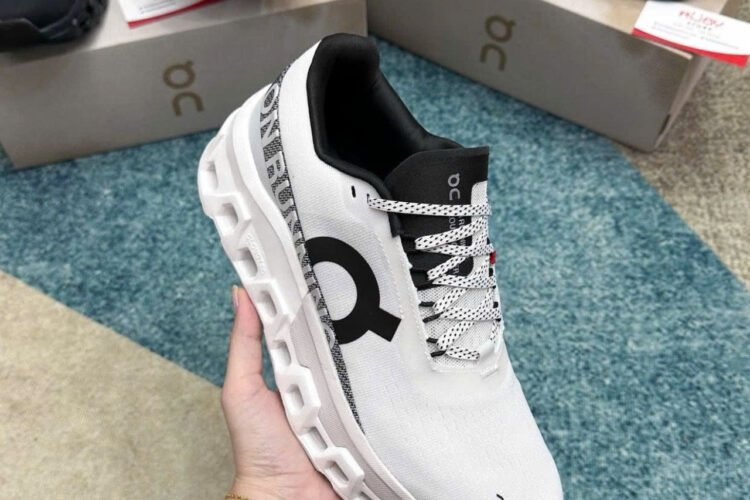 Giày On Running Cloudmonster 2 White Black Trắng đen