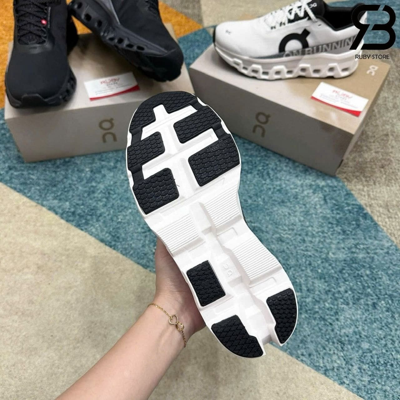 Giày On Running Cloudmonster 2 White Black Trắng đen
