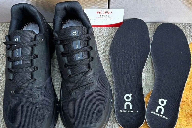 Giày On Running Cloudstratus 2 Black Màu đen