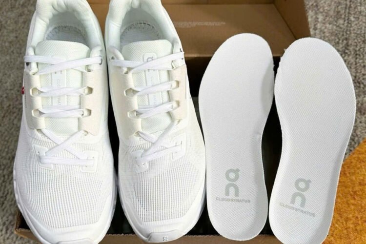 Giày On Running Cloudstratus 2 White Màu Trắng