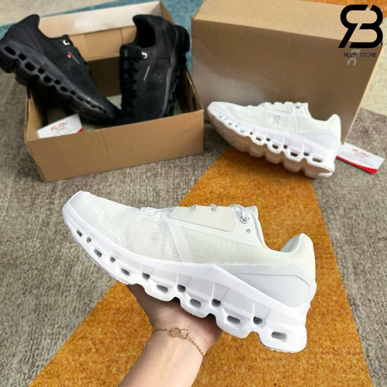 Giày On Running Cloudstratus 2 White Màu Trắng