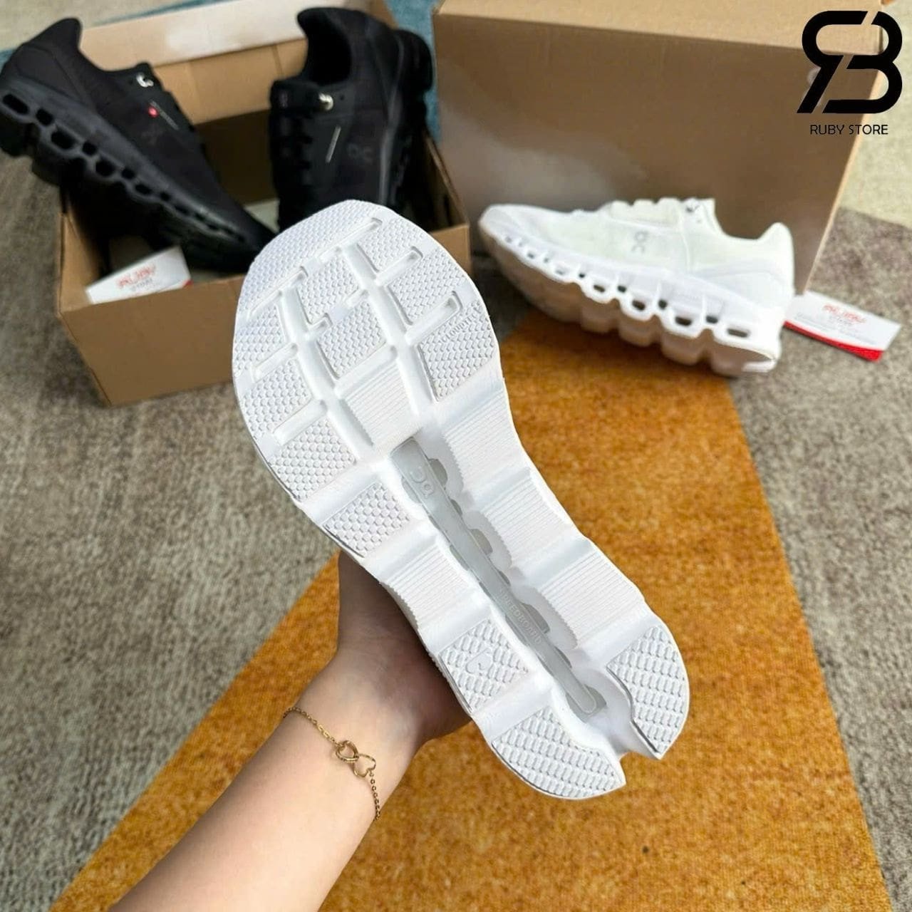 Giày On Running Cloudstratus 2 White Màu Trắng