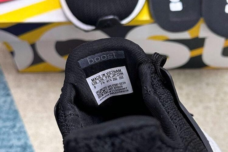 Giày UltraBoost 4.0 Show Your Stripes đen sọc trắng
