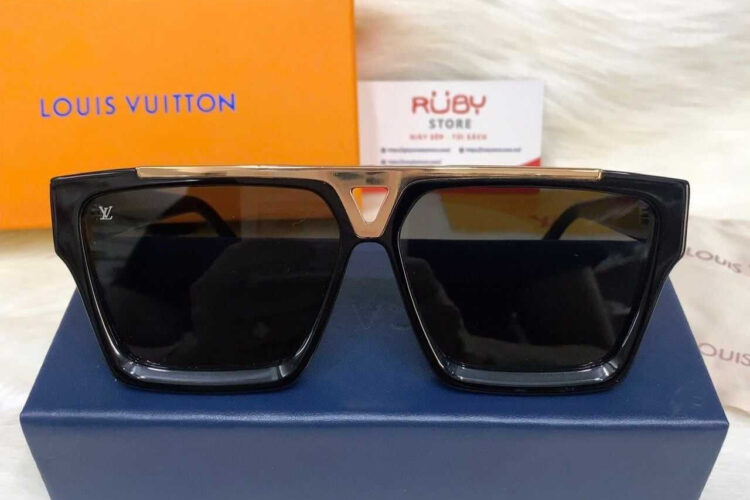 Mắt Kính LV 1.1 Evidence Sunglasses Black GHW Màu Đen