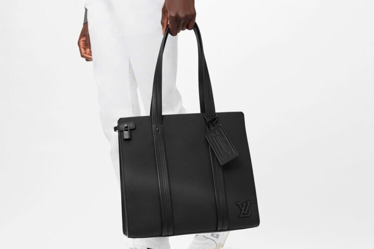 Túi LV Aerogram Tote Black M57308 Màu đen