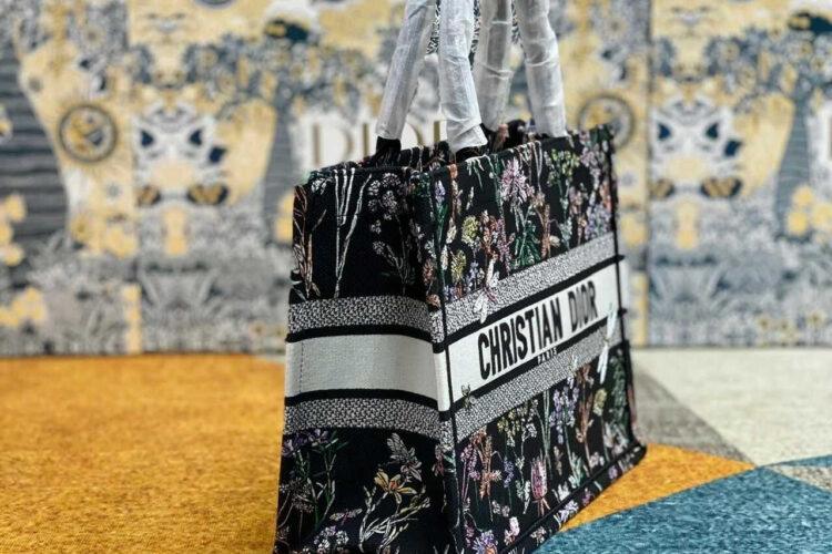 Túi Medium Dior Book Tote Black Multicolor Herbarium Floral
