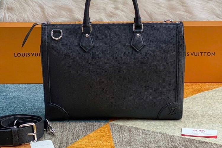 Cặp Xách Tay LV Slim Briefcase Black Taiga M30810 Màu Đen Best Deal