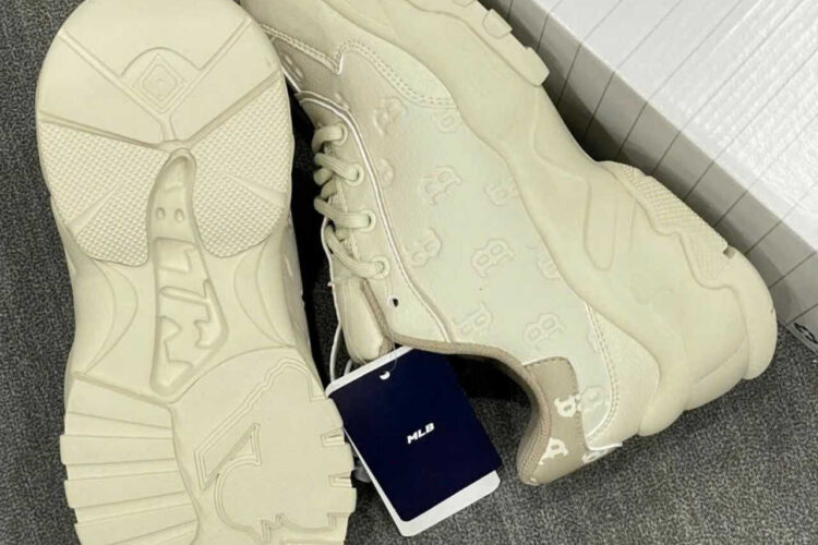 Giày MLB BigBall Chunky Embo Mono Boston Red Sox Beige Màu Be