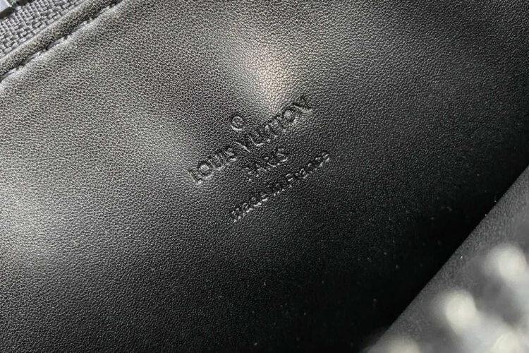 Túi LV Coussin PM M11370 So Black Lambskin Màu Đen