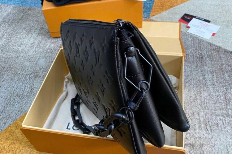 Túi LV Coussin PM M11370 So Black Lambskin Màu Đen