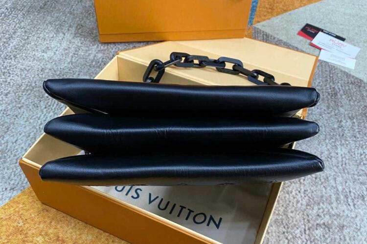 Túi LV Coussin PM M11370 So Black Lambskin Màu Đen