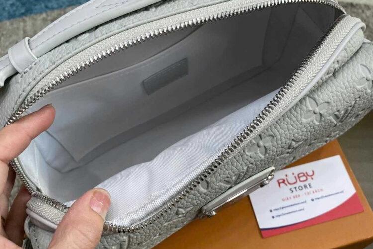 Túi LV S Lock Messenger M23152 Mineral Grey Taurillon Màu Xám