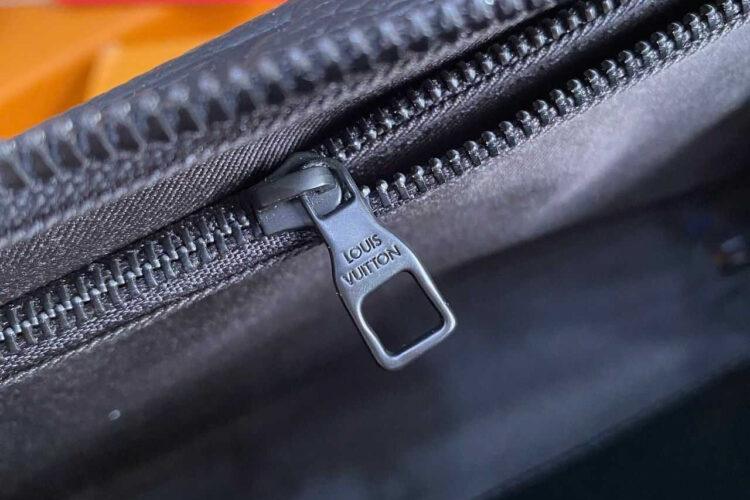 túi LV Soft Trunk Wallet Bag M80224 Monogram Taurillon 22CM