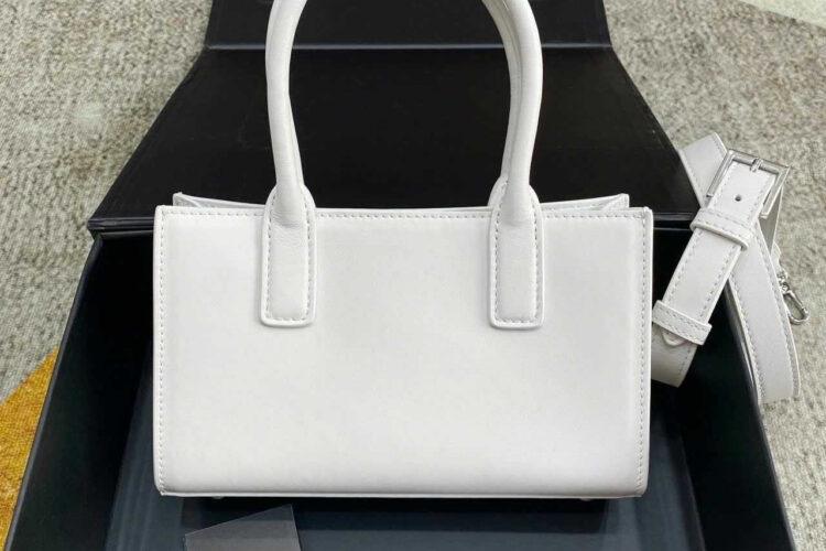 túi Versace Medusa 95 Small Tote Bag White SHW trắng khóa bạc