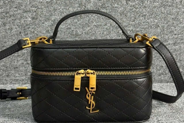 túi YSL Gaby Vanity Bag In Black Lambskin GHW màu đen