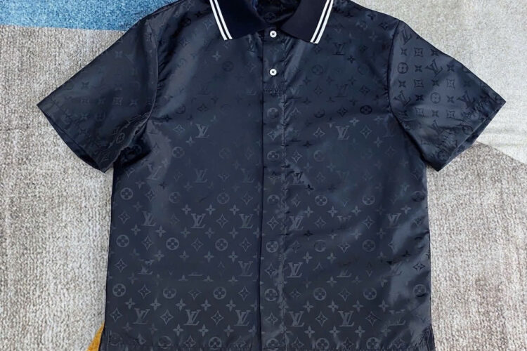 Áo Sơ Mi LV Monogram Moire Jacquard Short-Sleeved Silk Shirt đen