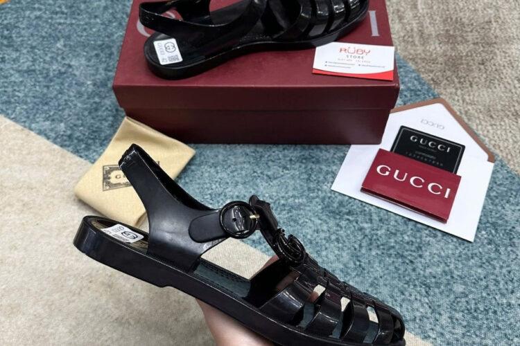 Dép Rọ Gucci Rubber Buckle Strap Sandal đen Full
