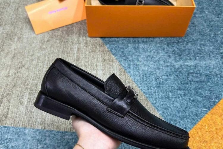 Giày Lười LV Major Loafer Black Grained Calfskin SHW Màu đen