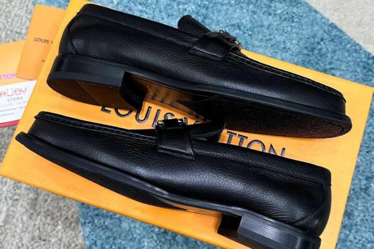 Giày Lười LV Major Loafer Black Grained Calfskin SHW Màu đen