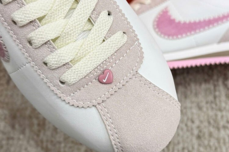 Giày Nike Cortez Valentine's Day 2025 White Pink Trrắng hồng