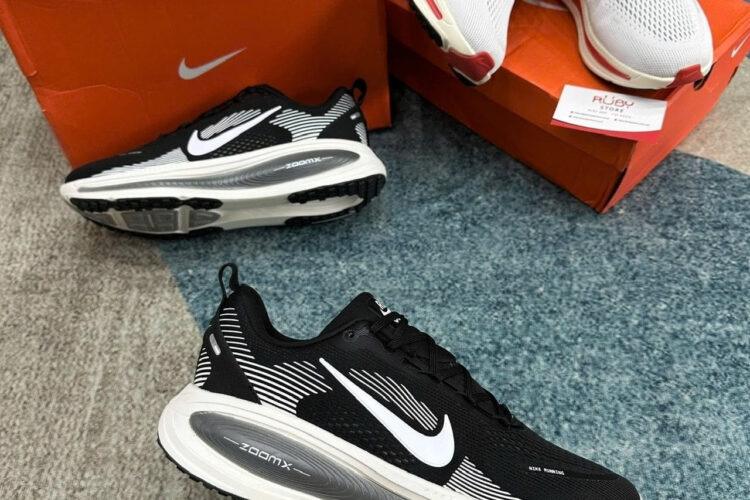 Giày Nike Vomero 18 Running Shoes đen trắng xám