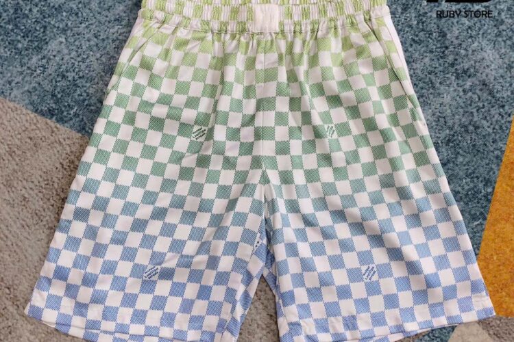 Quần Short LV Damier Gradient Printed Silk 1AGTNA Best Quality