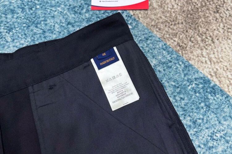 Quần Short LV Flocked Cotton Cargo 1AFQXO Màu đen