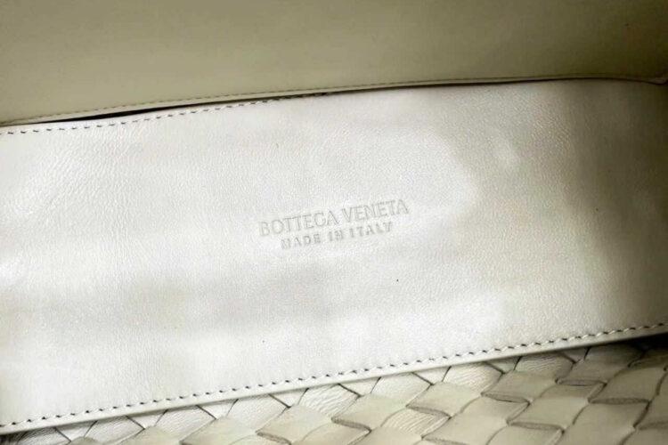 Túi Botega Veneta Small Andiamo Intrecciato Lambskin Size 25 Màu Kem