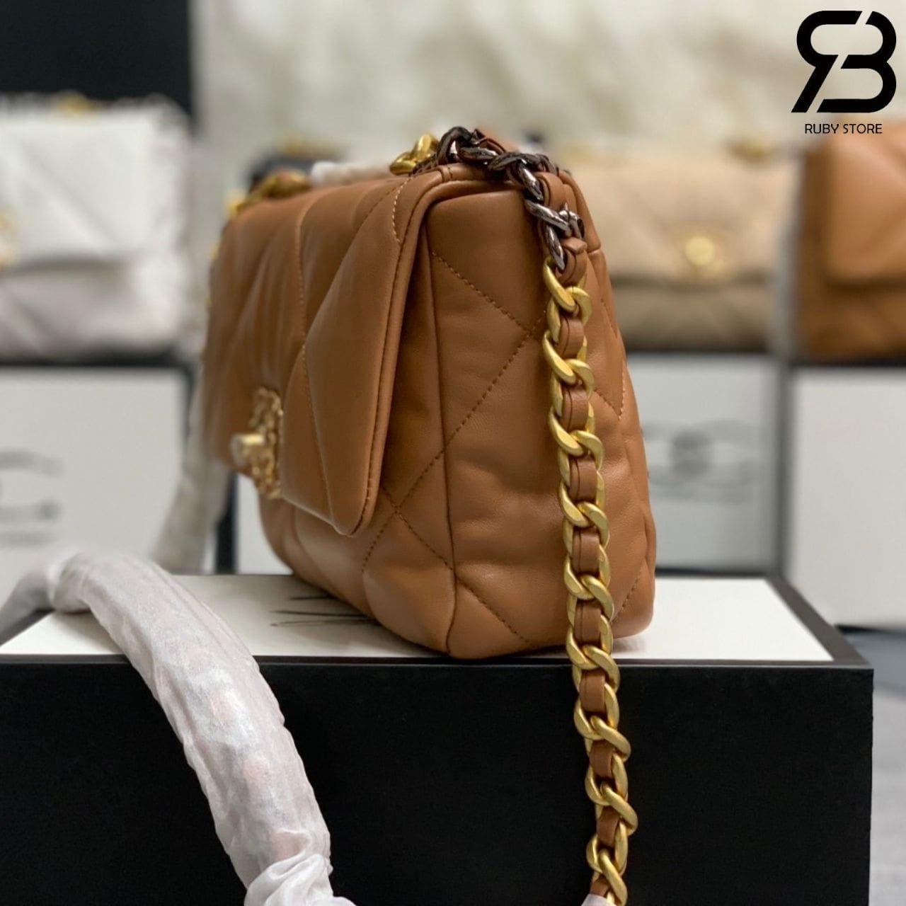 Túi CN 19 Flap Bag Caramel Lambskin Màu Nâu Da Cừu 26CM