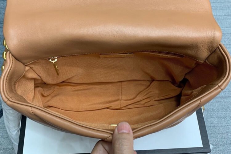 Túi CN 19 Flap Bag Caramel Lambskin Màu Nâu Da Cừu 26CM