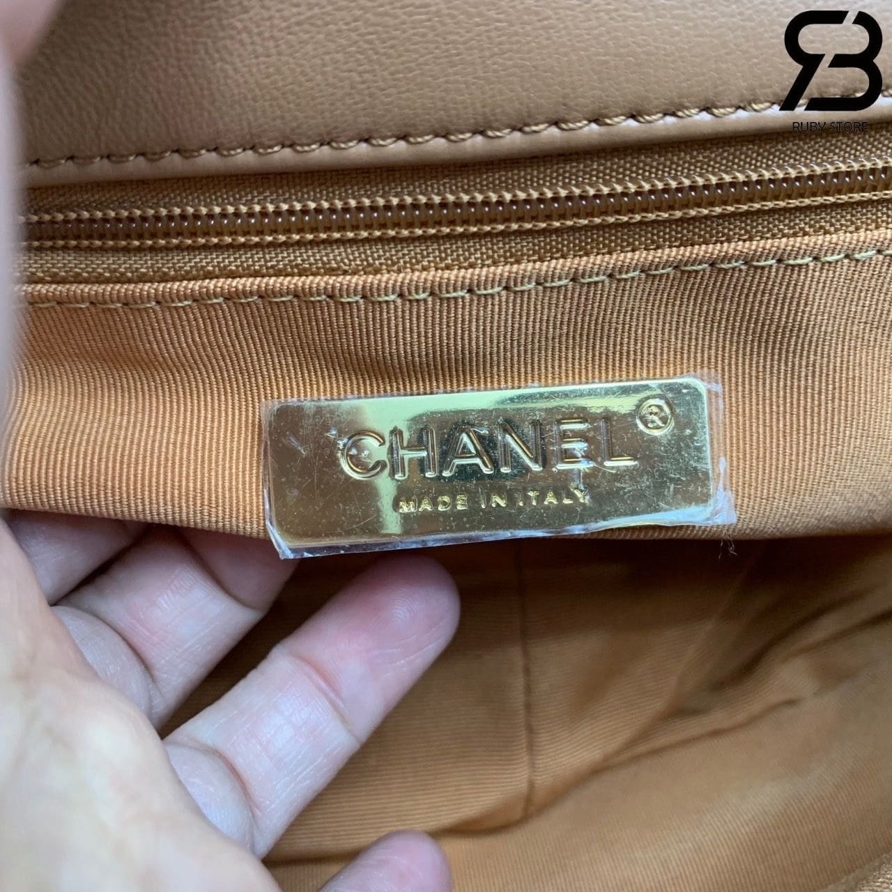Túi CN 19 Flap Bag Caramel Lambskin Màu Nâu Da Cừu 26CM