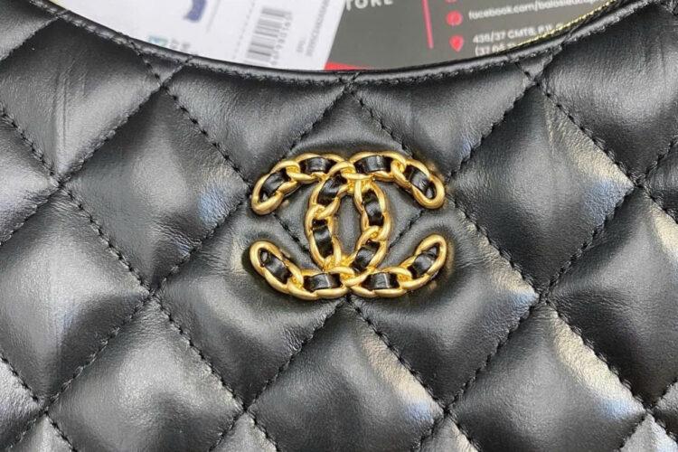 Túi CN 23K 19 Logo Mini Hobo Black Calfskin 20CM Màu đen