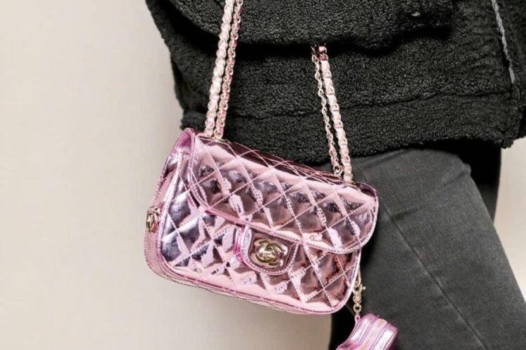 Túi CN 24C Mini Flap Bag With Star Coin Purse Pink 19CM Hồng