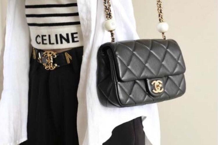 Túi CN 24S Small Flap Bag Black Lambskin GHW 20.5CM đen Da cừu