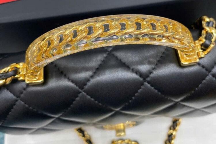 Túi CN 24SS Mini Flap Bag Top Handle Black Lambskin GHW 19CM đen