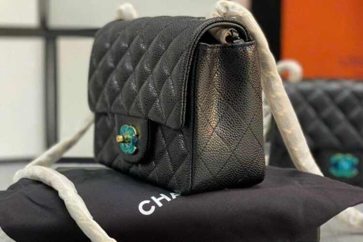 Tui CN Classic Mini Square Black Caviar GHW 16.5CM đen siêu cấp