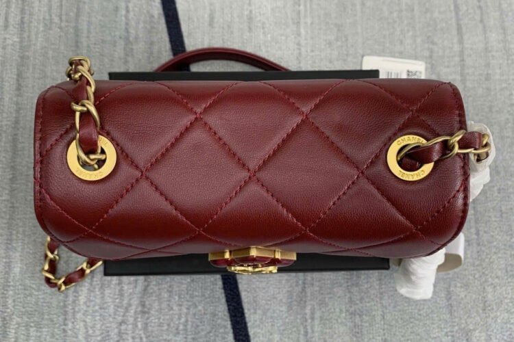 Túi CN Mini Flap Bag Diamond Lock Bordeaux Màu đỏ 19CM
