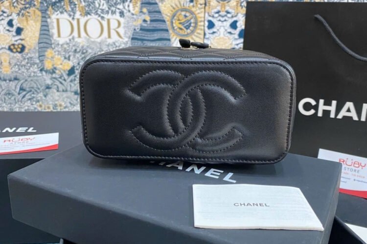 Túi CN Vanity Pearl Crush Black Lambskin 17CM Màu đen